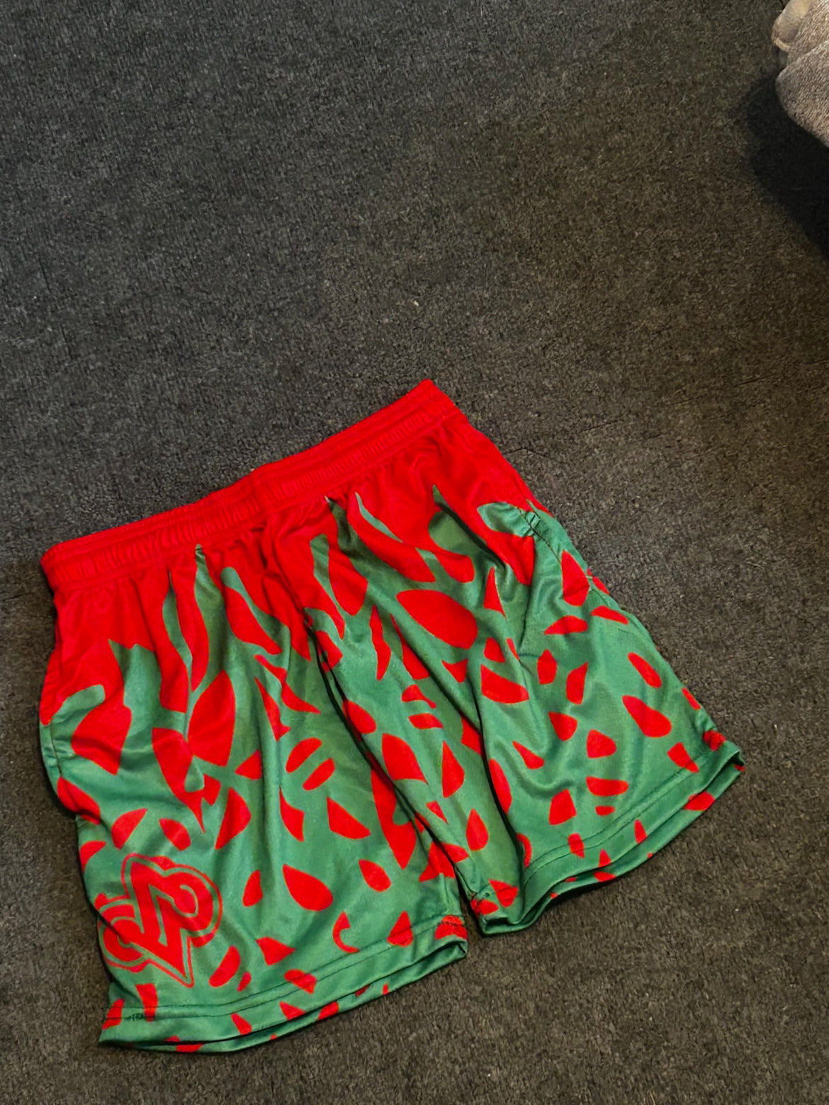 lalows red